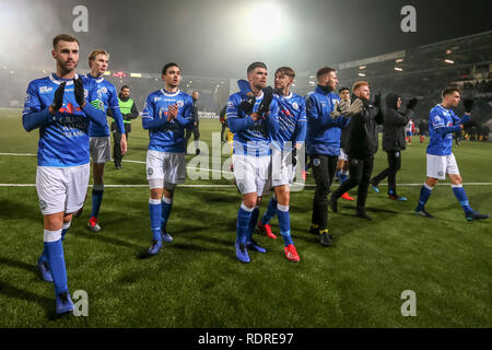 DEN BOSCH, 18-01-2019 ,Stadion De Vliert Keuken Kampioen Divisie, Den Bosch - Top Oss ,Stagione 2018 / 2019, giocatori FC Den Bosch celebrando la vittoria dopo la partita di Den Bosch - Top Oss Foto Stock