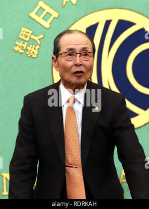 Tokyo, Giappone. 18 gennaio, 2019. Giappone della leggenda del baseball e Fukuoka Softbank Hawks presidente Sadaharu Oh offre un discorso presso il National Press Club del Giappone a Tokyo il Venerdì, 18 gennaio 2019. Giapponese-nato Taiwanese giocatore di baseball Oh che hanno svolto un primo baseman a Yomiuri Giants e contrassegnato 868 corre a casa in Giappone del professional baseball league. Credito: Yoshio Tsunoda/AFLO/Alamy Live News Foto Stock