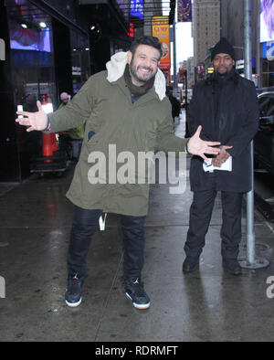 NEW YORK, NY - gennaio 18: Adam Richman ospite di canale di cottura i gravi mangia a Good Morning America a New York City il 18 gennaio 2019. Credito: RW/MediaPunch Foto Stock