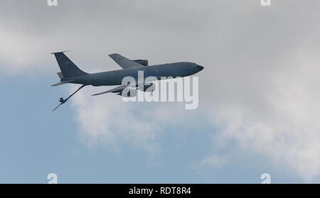 Boeing KC-135 Stratotanker il rifornimento di carburante jet A air show Foto Stock