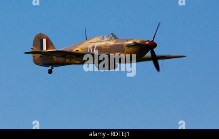 British Hawker Hurricane Mk IV con marcature francese battenti ad un air show Foto Stock