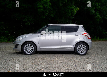 2013 Suzuki Swift SZ-L auto compatte Foto Stock