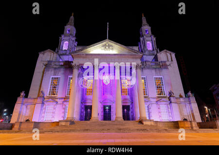 Leeds Sala Civica di Millennium Square Foto Stock
