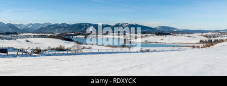 Panorama del paesaggio in Baviera in inverno Foto Stock