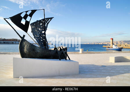 Croazia, Senj village. Monumento ai difensori croati sono stato ucciso nella guerra della patria (guerre jugoslave 1991-1995) Foto Stock