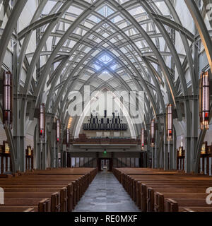 Cantoria e organo di altoparlanti nella parte posteriore dell'Ave Maria la Chiesa cattolica a 5068 Annunciazione Cir #101 in Ave Maria, Florida Foto Stock