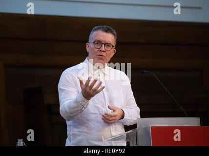 Vice leader del partito laburista, Tom Watson, indirizzi annuali di Fabian Society la conferenza di Londra. Foto Stock