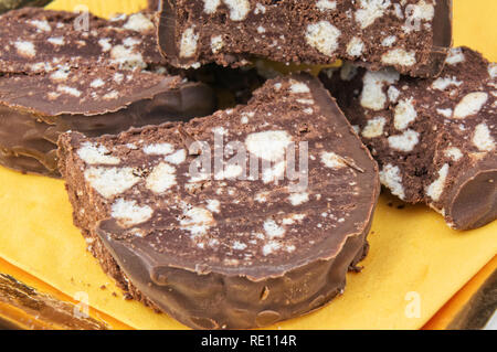 Italiano il salame di cioccolato closeup Foto Stock