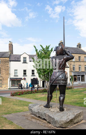 Sir Henry Percy 'Harry Hotspur' statua del guerriero, Narrowgate, Alnwick, Northumberland, England, Regno Unito Foto Stock