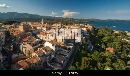 Vista aerea di Porto-Vecchio città vecchia, Corsica, Francia Foto Stock