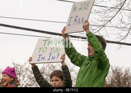 Nativi americani diritto civile che mostra il gruppo supporto a donne di marzo per la parità in Seattle Washington Foto Stock