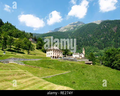 Vallemaggia, Svizzera: Immagini della tipica Valle del Ticino. Foto Stock