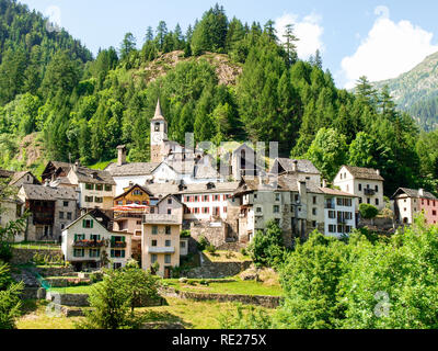 Vallemaggia, Svizzera: Immagini della tipica Valle del Ticino. Foto Stock