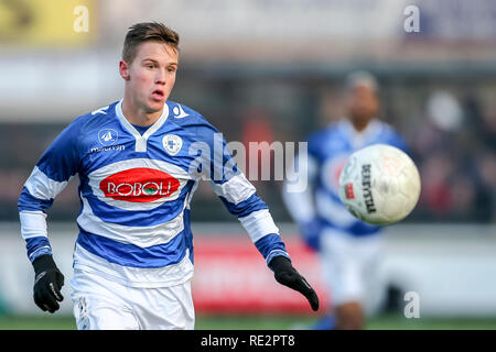 SPAKENBURG, 19-01-2019 ,De Westmaat Tweede Divisie, IJsselmeervogels - Spakenburg ,Stagione 2018 / 2019, Spakenburg player Jasper Beekhuis durante il match IJsselmeervogels - Spakenburg Credito: Pro scatti/Alamy Live News Credito: Pro scatti/Alamy Live News Credito: Pro scatti/Alamy Live News Credito: Pro scatti/Alamy Live News Credito: Pro scatti/Alamy Live News Credito: Pro scatti/Alamy Live News Foto Stock