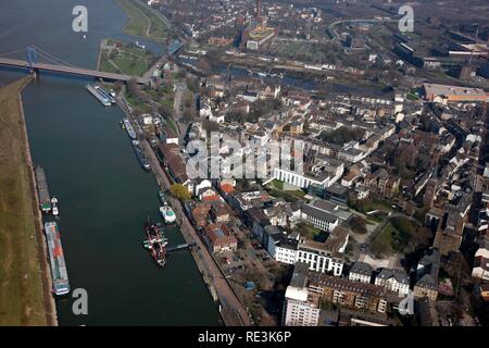 Duisburg porto interno Ruhrort sul fiume Reno, Ruhrort distretto, con Lo Schifffahrtsmuseum maritime Museum, Duisburg Foto Stock