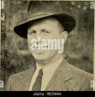 . Cranberries; : la nazionale rivista di mirtillo palustre. Mirtilli rossi. Expecf importante delegazione dalla West Coast a NCA incontro annuale con le vendite di $17,000,000, pagamenti di $30 per crescere- ers e aumentata mem- bership, grande partecipazione 24 giugno è previsto. Per i piani nazionali di associazione di mirtillo palustre al XVII incontro annuale, che promette di essere uno dei più drammatici in cooper- ative della storia, si stanno avvicinando alla- com- pletion. Un record di partecipazione è prevista in tutti i giorni di incontro, programmato per Hanson, Massachusetts, 24 Giugno compresi- alcune di dieci o quindici mem- bers dal West Coast che hanno indicato che essi w Foto Stock