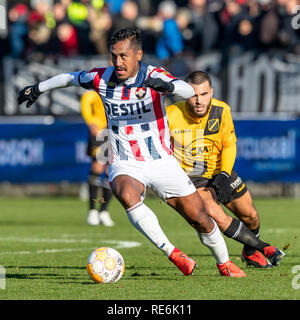 Tilburg, Paesi Bassi. Xx gen, 2019. TILBURG, Paesi Bassi, 20-01-2019, calcio, Koning Willem II stadium, olandese eredivisie, stagione 2018/2019, Willem II speler Renato Tapia, durante la partita Willem II - NAC, Credito: Pro scatti/Alamy Live News Foto Stock