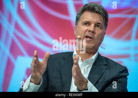 Monaco di Baviera, Germania. Xx gen, 2019. Harald Krüger, CEO di BMW, parla sul palco della vita digitale Design (DLD) Conferenza dell'innovazione. Foto: Lino Mirgeler/dpa Credito: dpa picture alliance/Alamy Live News Foto Stock