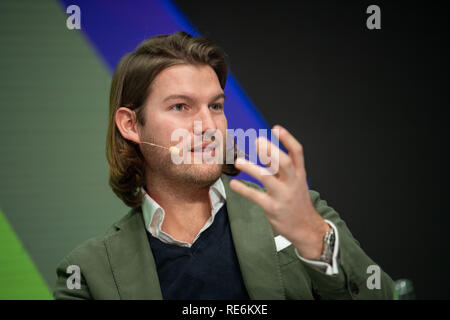 Monaco di Baviera, Germania. Xx gen, 2019. Valentin Stalf, fondatore e managing director di N26, parla sul palco della vita digitale Design (DLD) Conferenza dell'innovazione. Foto: Lino Mirgeler/dpa Credito: dpa picture alliance/Alamy Live News Foto Stock