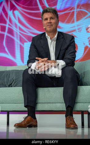 Monaco di Baviera, Germania. Xx gen, 2019. Harald Krüger, CEO di BMW, parla sul palco della vita digitale Design (DLD) Conferenza dell'innovazione. Foto: Lino Mirgeler/dpa Credito: dpa picture alliance/Alamy Live News Foto Stock