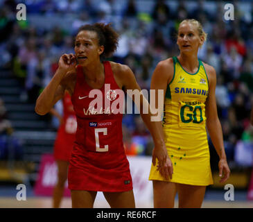 Londra, Regno Unito. Xx gen, 2019. Serena Guthrie di Inghilterra Roses durante Netball serie Quad vitalità Netball partita internazionale tra Inghilterra e Australia a scatola di rame Arena, il 20 gennaio 2019 a Londra, Inghilterra. Credit: Azione Foto Sport/Alamy Live News Foto Stock