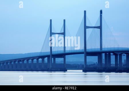 Secondo Severn Crossing, ponte stradale sul fiume Severn tra Inghilterra e Monmouthshire in Galles, Gloucestershire, Inghilterra Foto Stock