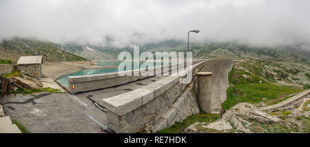 Camposecco diga e lago, nel Parco Naturale di Alta Valle Antrona, Piemonte, Italia Foto Stock