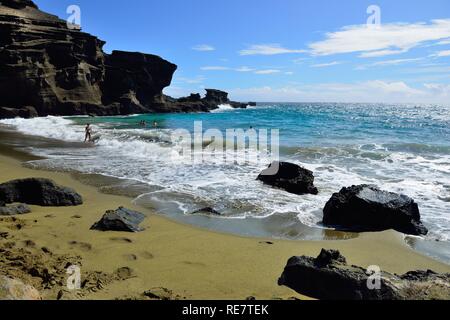 Green Sand olivina beach, Big Island delle Hawaii, STATI UNITI D'AMERICA Foto Stock