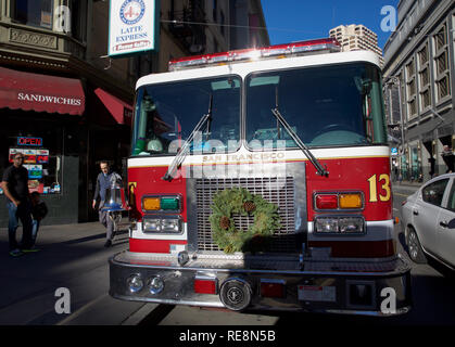 San Francisco Fire Department carrello parcheggiato Foto Stock