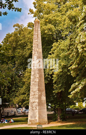 Regno Unito Bagno Somerset Queen Square Garden obelisco Foto Stock