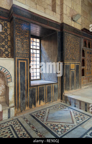 Hall al periodo ottomano casa storica di Moustafa Gaafar al Seleehdar situato in Al Darb Al finoal District, il Cairo, Egitto Foto Stock