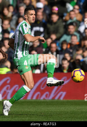 SEVILLA, 20-01-2019. Primera Division campionato spagnolo. LaLiga. Estadio Benito Villamarin. Zou Feddal (Real Betis) durante il gioco Real Betis - Girona FC. Foto Stock