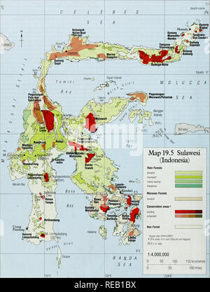 . L'Atlante di conservazione delle foreste tropicali: Asia e Pacifico. Indonesia. 156. Si prega di notare che queste immagini vengono estratte dalla pagina sottoposta a scansione di immagini che possono essere state migliorate digitalmente per la leggibilità - Colorazione e aspetto di queste illustrazioni potrebbero non perfettamente assomigliano al lavoro originale. Collins, N. M. , Sayer, J. A. , Whitmore, T. C.. IUCN Foto Stock