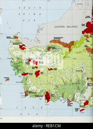 . L'Atlante di conservazione delle foreste tropicali: Asia e Pacifico. Indonesia. Si prega di notare che queste immagini vengono estratte dalla pagina sottoposta a scansione di immagini che possono essere state migliorate digitalmente per la leggibilità - Colorazione e aspetto di queste illustrazioni potrebbero non perfettamente assomigliano al lavoro originale. Collins, N. M. , Sayer, J. A. , Whitmore, T. C.. IUCN Foto Stock