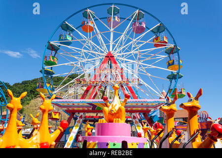 Ruota panoramica Ferris al Luna Park parco divertimenti, Marine Drive, Scarborough, North Yorkshire, Inghilterra, Regno Unito Foto Stock