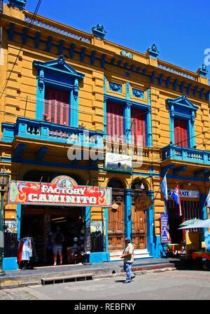 Case Colurful, ferro corrogated facciate, La Boca distretto, El Caminito, Buenos Aires, Argentina Foto Stock