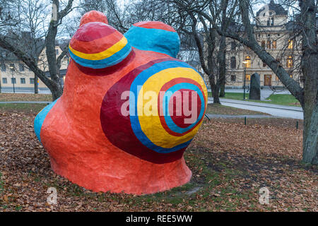 Stoccolma, Svezia - 18 novembre 2018. Una parte di Le Paradis Fantastique (il fantastico Paradiso, 1967) scultura dell'artista francese Niki de Saint Phalle Foto Stock