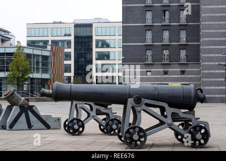 Il Royal Armouries Museo Nazionale di armi e armature in Leeds West Yorkshire Inghilterra Foto Stock