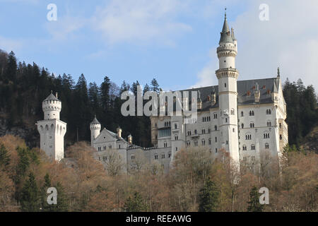 Schloss Neuschwanstein durante l'estate Foto Stock