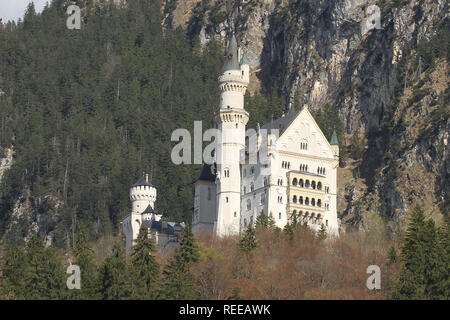 Schloss Neuschwanstein durante l'estate Foto Stock