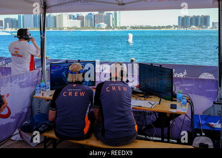 H2O Racing i membri dell'equipaggio a F1H2O Racing Abu Dhabi, Emirati arabi uniti Foto Stock