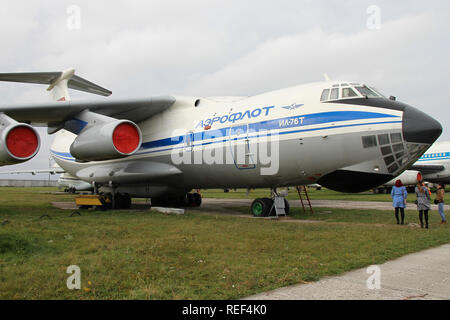 Un aeromobile in appoggio all'Ucraina Aviation Museum Foto Stock