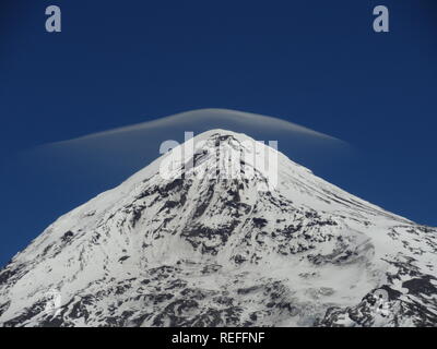 Vista del paesaggio di Vulcano Lanin in Lanin National Park, Junin de los Andes, Patagonia, Argentina Foto Stock