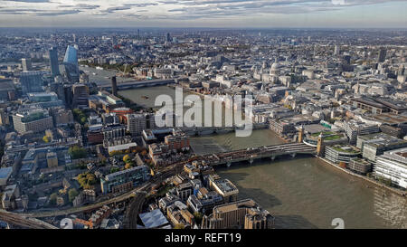 Vista di Londra dal di sopra - Regno Unito Foto Stock