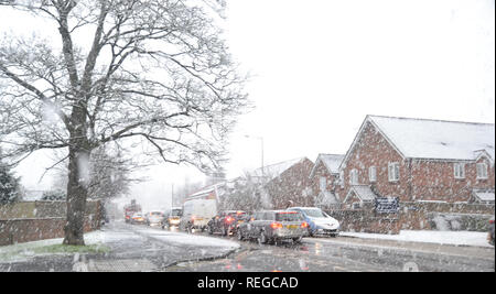 Princes Risborough, Buckinghamshire, UK. Il 22 gennaio, 2019. Regno Unito Meteo. Neve pesante nel Buckinghamshire. Princes Risborough. Credito: Susie Kearley/Alamy Live News Foto Stock