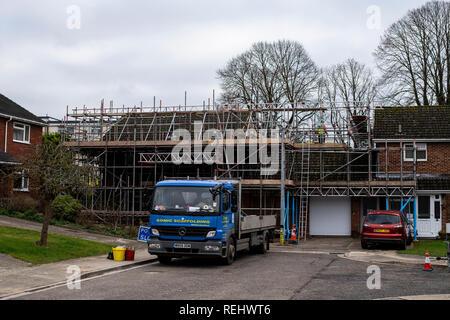 The Salisbury home di Sergei Skripal che fu avvelenato da agenti russi nel marzo 2018. Il lavoro di bonifica per rimuovere eventuali tracce di agente nervino. Foto Stock