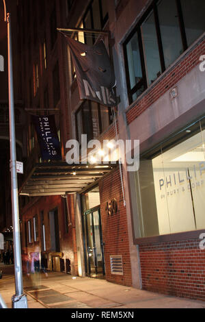 New York, NY - novembre 14: (esterno) al momento del lancio di "Tom Petty e a tutto rock Runnin' verso il basso un sogno' al latte Studios Mercoledì, Novembre 14, Foto Stock