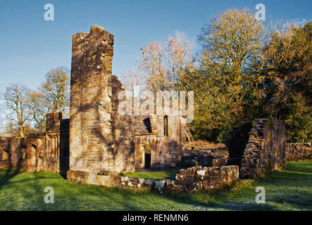 Le storiche rovine di Wycoller Hall, Wycoller village, Pendle, Lancashire Foto Stock