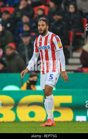 19 gennaio 2019, Bet 365 Stadium, Stoke-on-Trent, Inghilterra; Sky scommessa campionato, Stoke City vs Leeds United ; l5durante il gioco Credito: Mark Cosgrove/News immagini English Football League immagini sono soggette a licenza DataCo Foto Stock