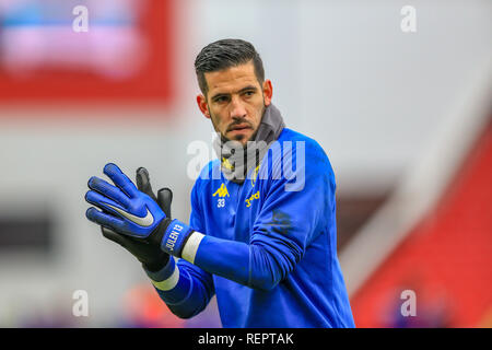 19 gennaio 2019, Bet 365 Stadium, Stoke-on-Trent, Inghilterra; Sky scommessa campionato, Stoke City vs Leeds United ; Kiko Casilla (33) di Leeds Utd Credito: Mark Cosgrove/News immagini English Football League immagini sono soggette a licenza DataCo Foto Stock